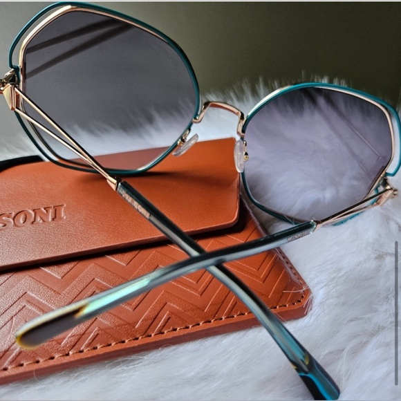 2X HOST PICK! MISSONI Teal Geometric Sunglasses - Picture 3 of 6